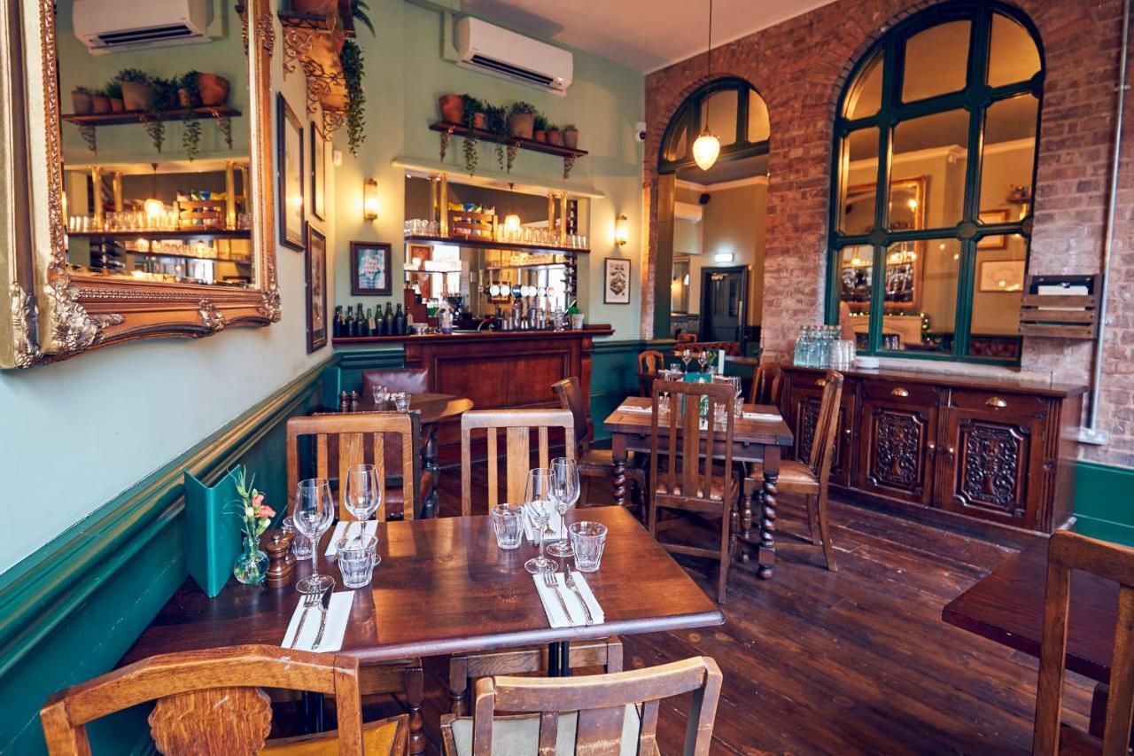 The Old Coffee Tavern Warwick (Warwickshire) Quarto foto
